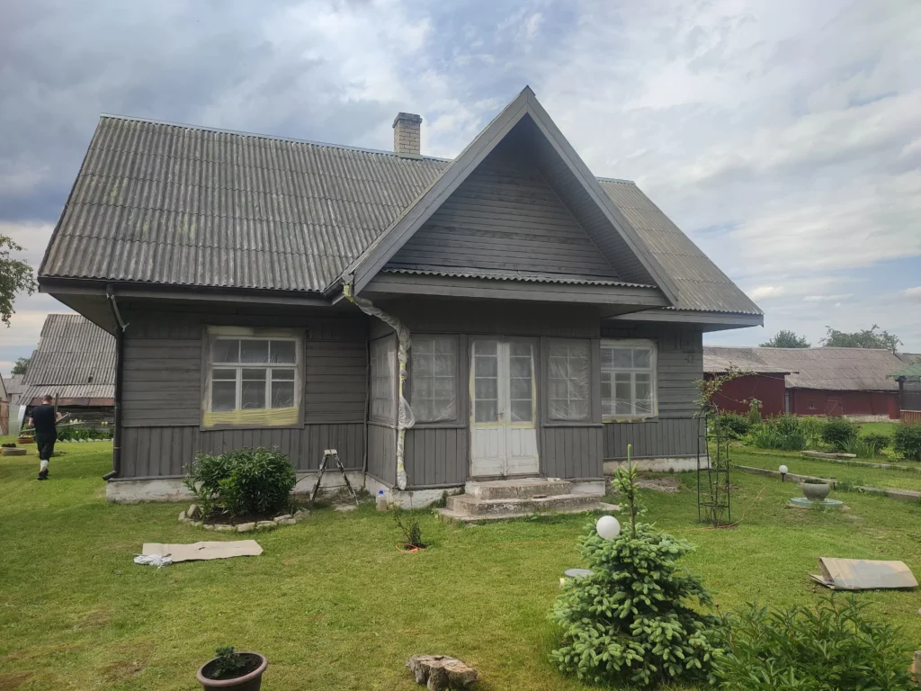 Medinis namas prieš atnaujinimą